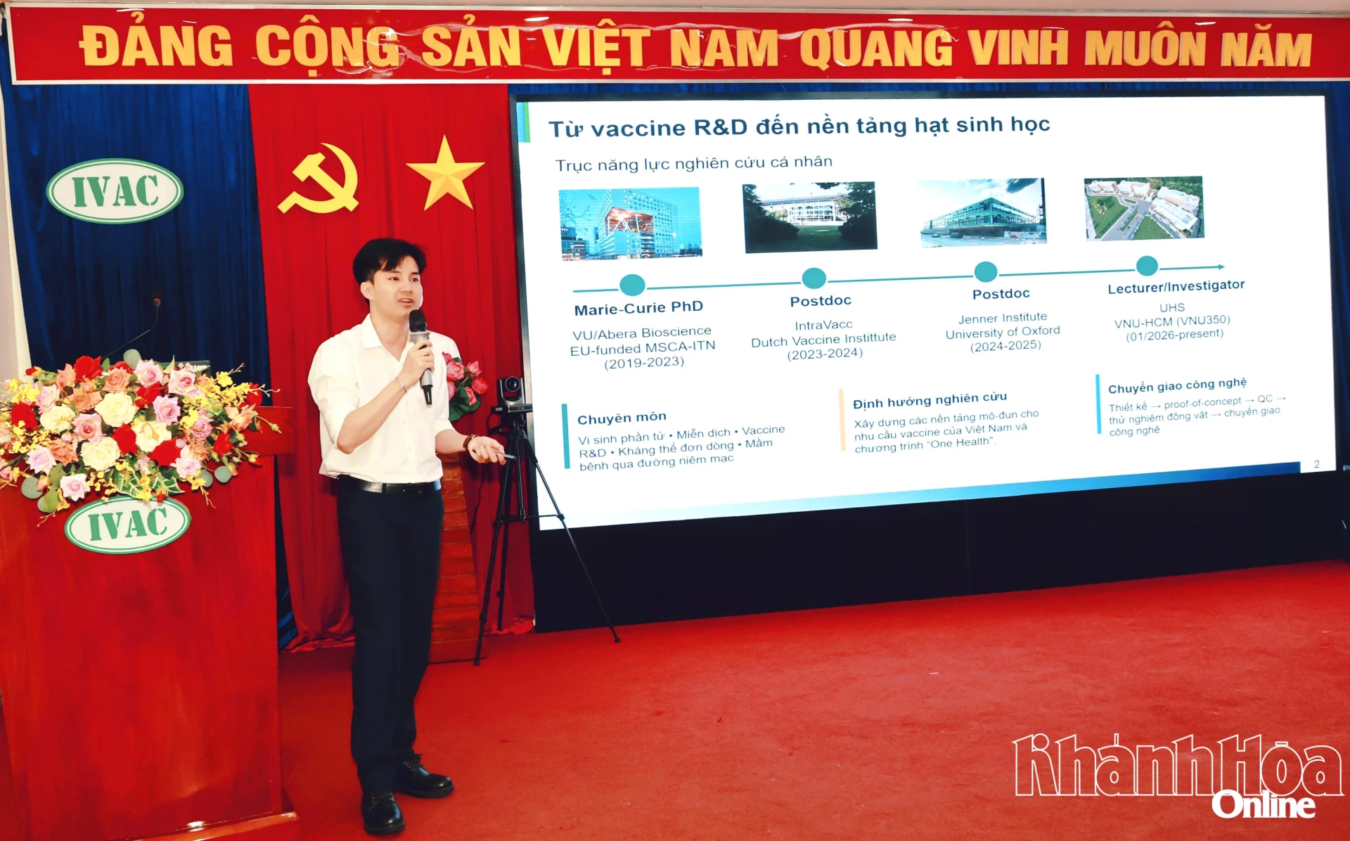 Tiến sĩ Huỳnh Tấn Dũng - Trường Đại học Khoa học Sức khỏe, Đại học Quốc gia TP. Hồ Chí Minh trình bày tham luận tại hội thảo.