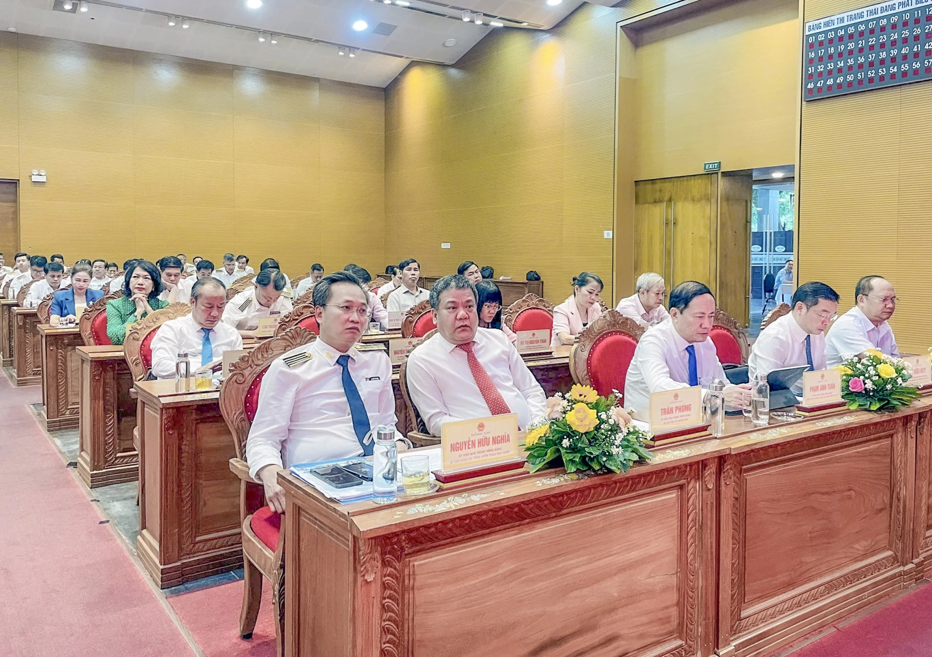 Các đại biểu dự hội nghị.