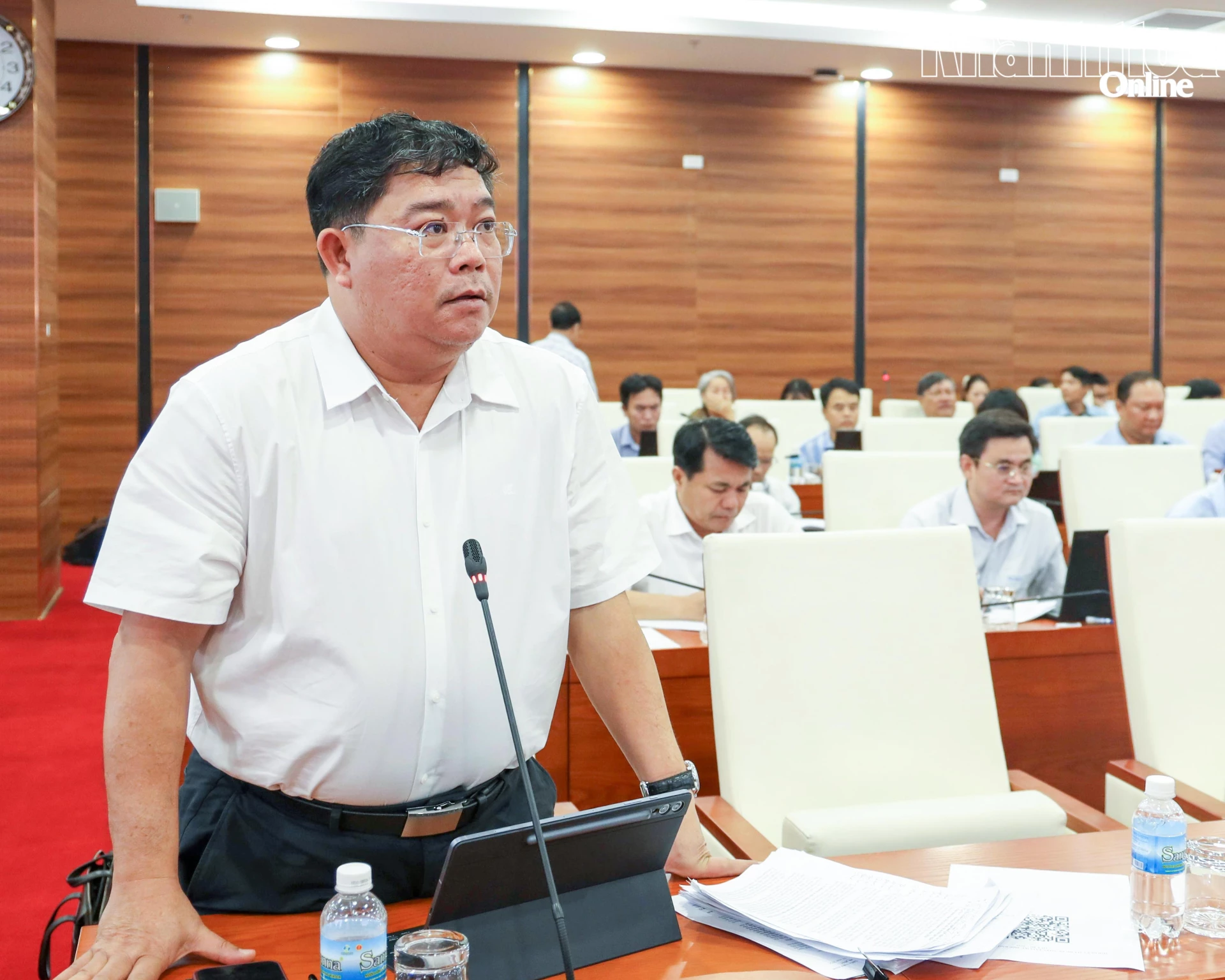 Lãnh đạo Sở Tài chính phát biểu tại buổi họp báo.
