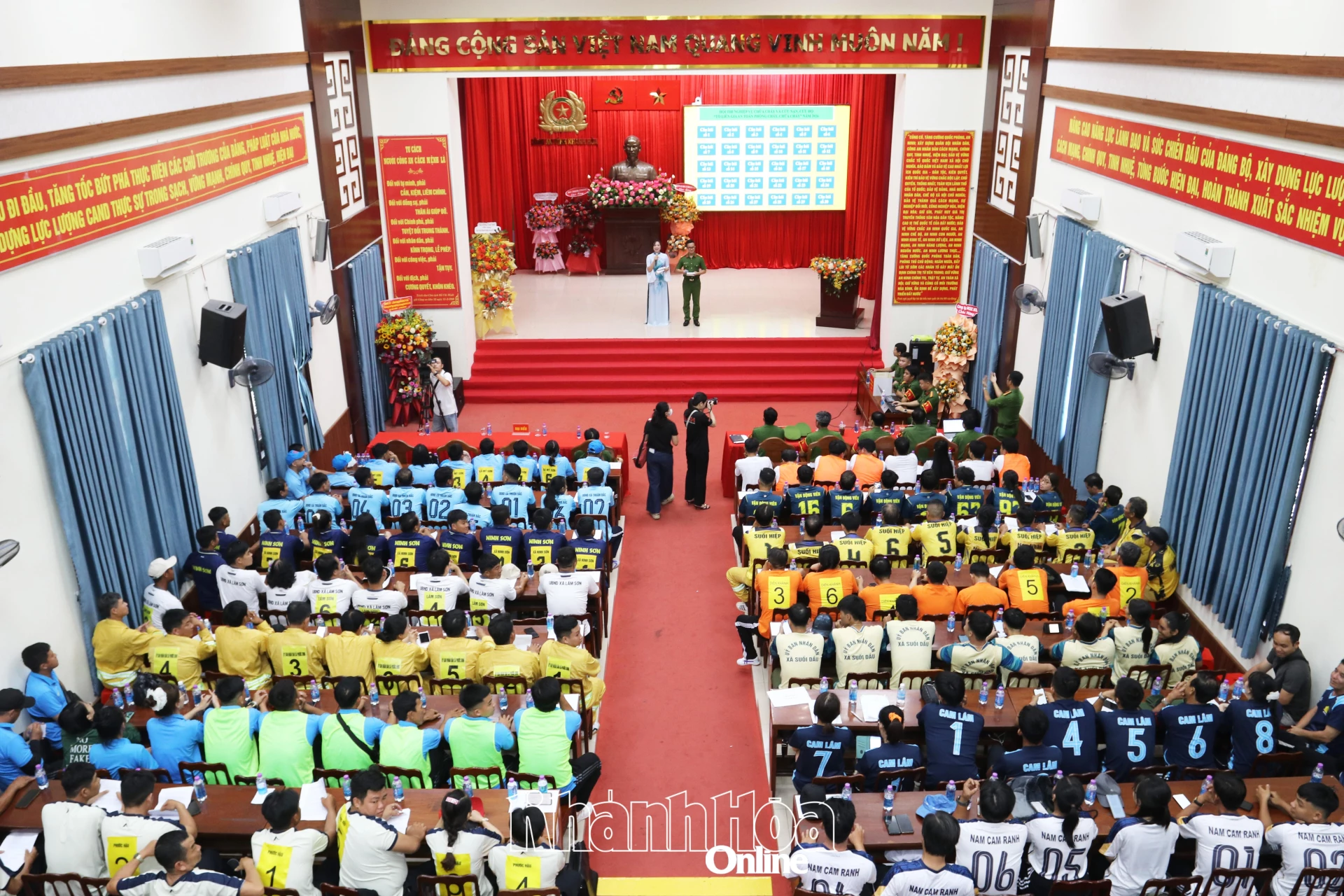 Quang cảnh hội thi.

