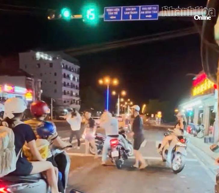 Ảnh chụp màn hình clip ghi lại sự việc.&nbsp;