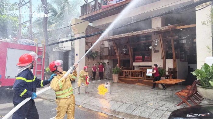 Thực tập phương án chữa cháy tại Khách sạn Seasing