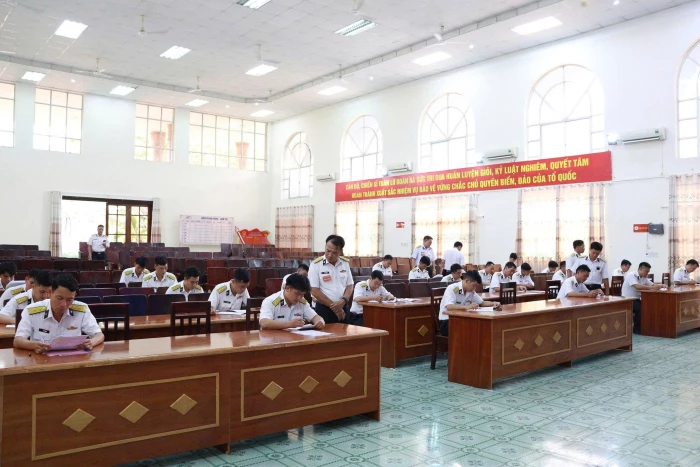 Lữ đoàn 101 tổ chức hội thi Bí thư đảng ủy bộ phận, bí thư chi bộ giỏi năm 2026