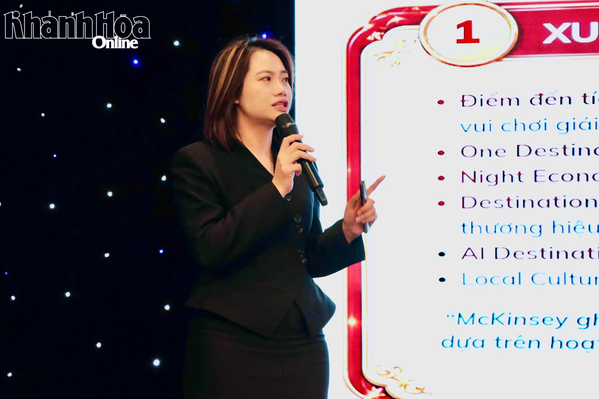 Báo cáo viên trình bày tại hội thảo.