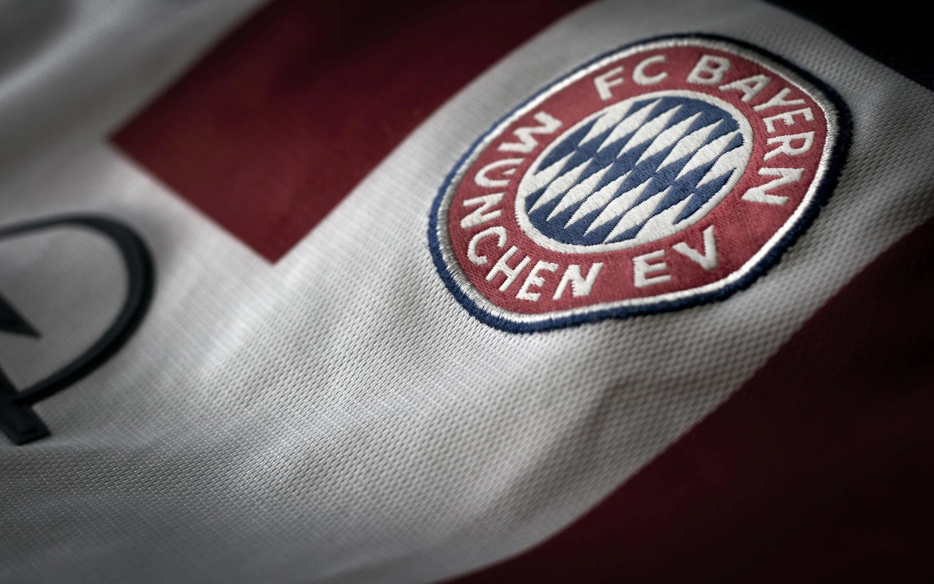 Bayern Munich vẫn đang có những bất ổn nhất định trong giai đoạn đầu mùa giải mới 2026 - 2027.
