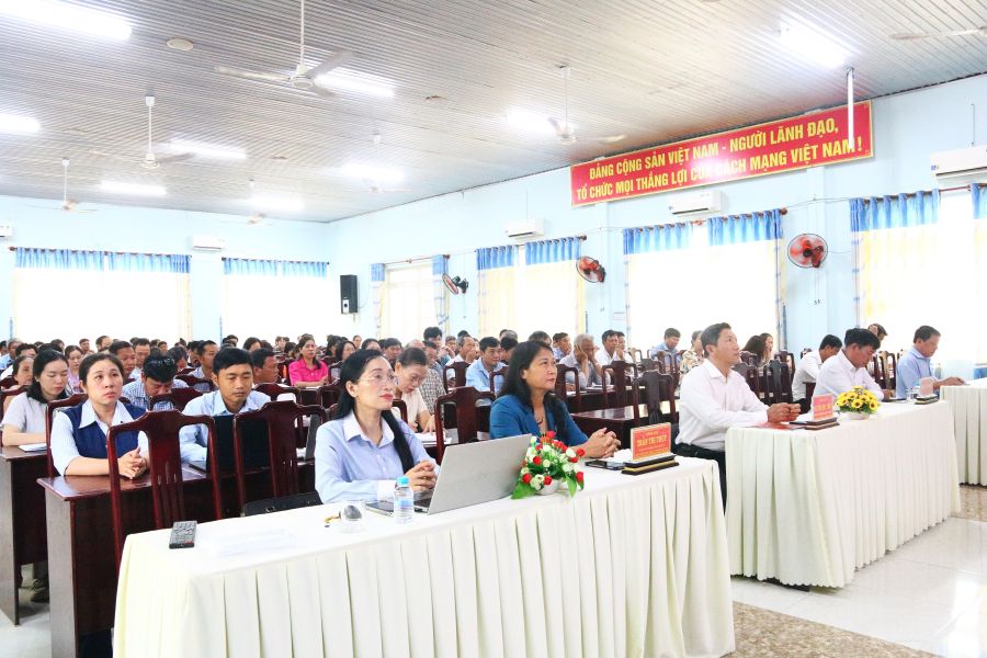 Các đại biểu tham dự lớp bồi dưỡng.