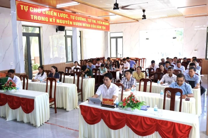 Đảng ủy xã Nam Cam Ranh tập huấn kỹ năng truyền thông số