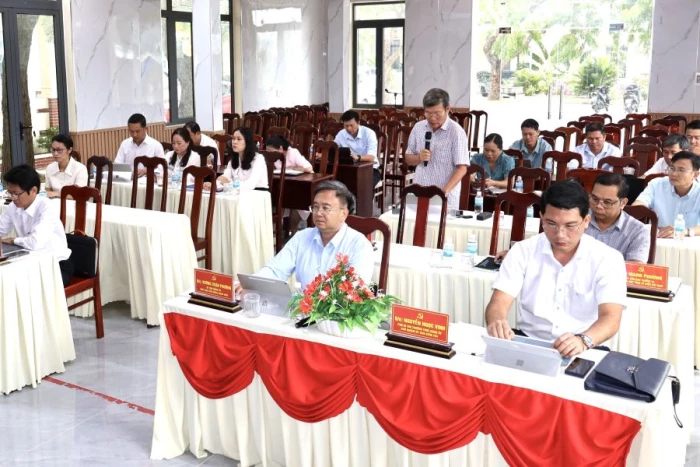 Đảng ủy xã Nam Cam Ranh rà soát, đánh giá tiến độ thực hiện các nhiệm vụ trọng tâm