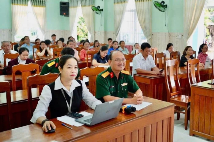 Xã Vạn Thắng phối hợp tổ chức giới thiệu nền tảng số Viettel Tammi OA