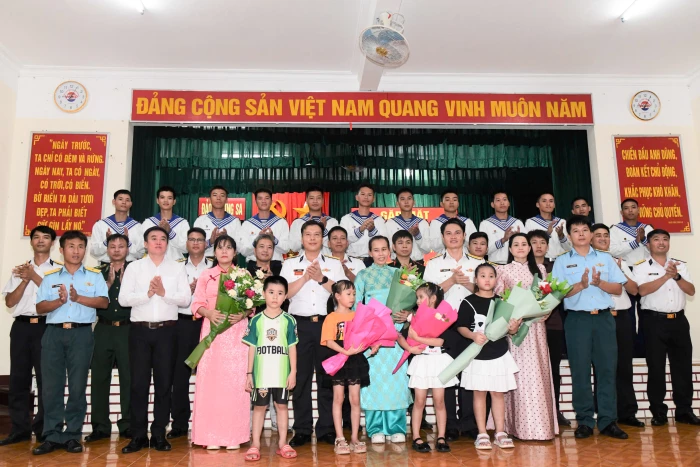 Nhiều hoạt động chào mừng Ngày Phụ nữ Việt Nam ở đặc khu Trường Sa