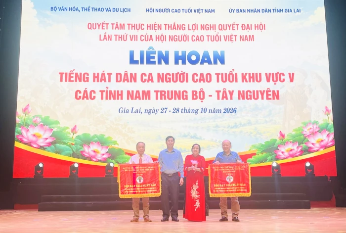 Khánh Hòa đoạt giải xuất sắc tại Liên hoan Tiếng hát dân ca người cao tuổi