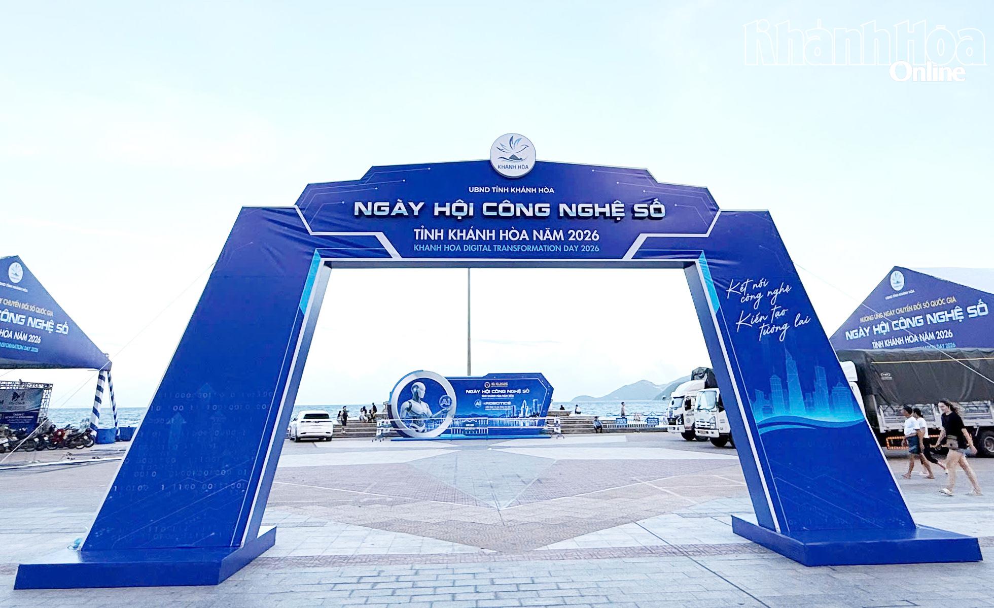 Quảng trường 2 tháng 4 (phường Nha Trang) – nơi diễn ra Ngày hội Công nghệ số tỉnh Khánh Hòa năm 2026 (Ảnh: THỦY NHƯ)