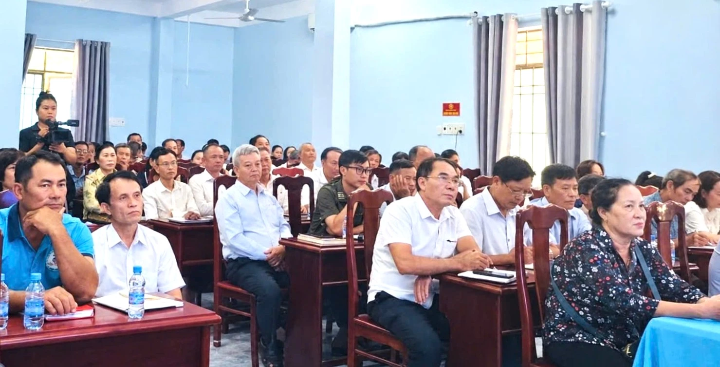 Các đại biểu tham dự hội nghị tập huấn.