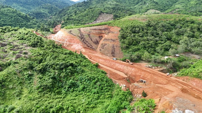 Đoạn 1 và 3 đường giao thông liên vùng Khánh Sơn - Khánh Vĩnh dự kiến hoàn thành  trong quý II/2027