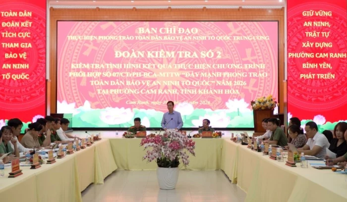 Kiểm tra kết quả thực hiện chương trình phối hợp về đẩy mạnh phong trào Toàn dân bảo vệ an ninh Tổ quốc tại phường Cam Ranh