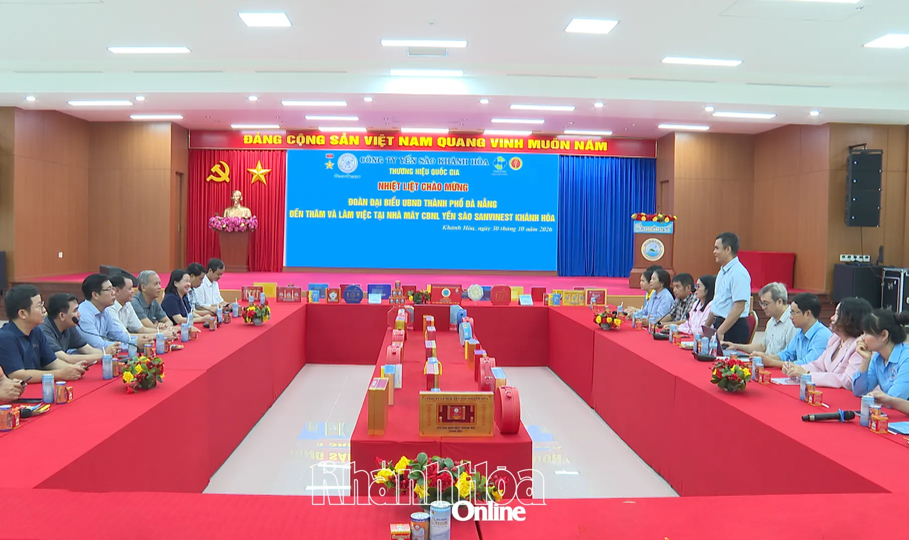 Đoàn công tác UBND TP. Đà Nẵng tham quan, tìm hiểu tại Nhà máy Chế biến nguyên liệu Yến sào Sanvinest Khánh Hòa