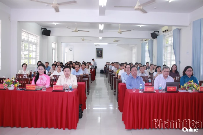 Khai mạc giảng thử nghiệm chuyên đề “Phát triển kinh tế tập thể ở cơ sở”