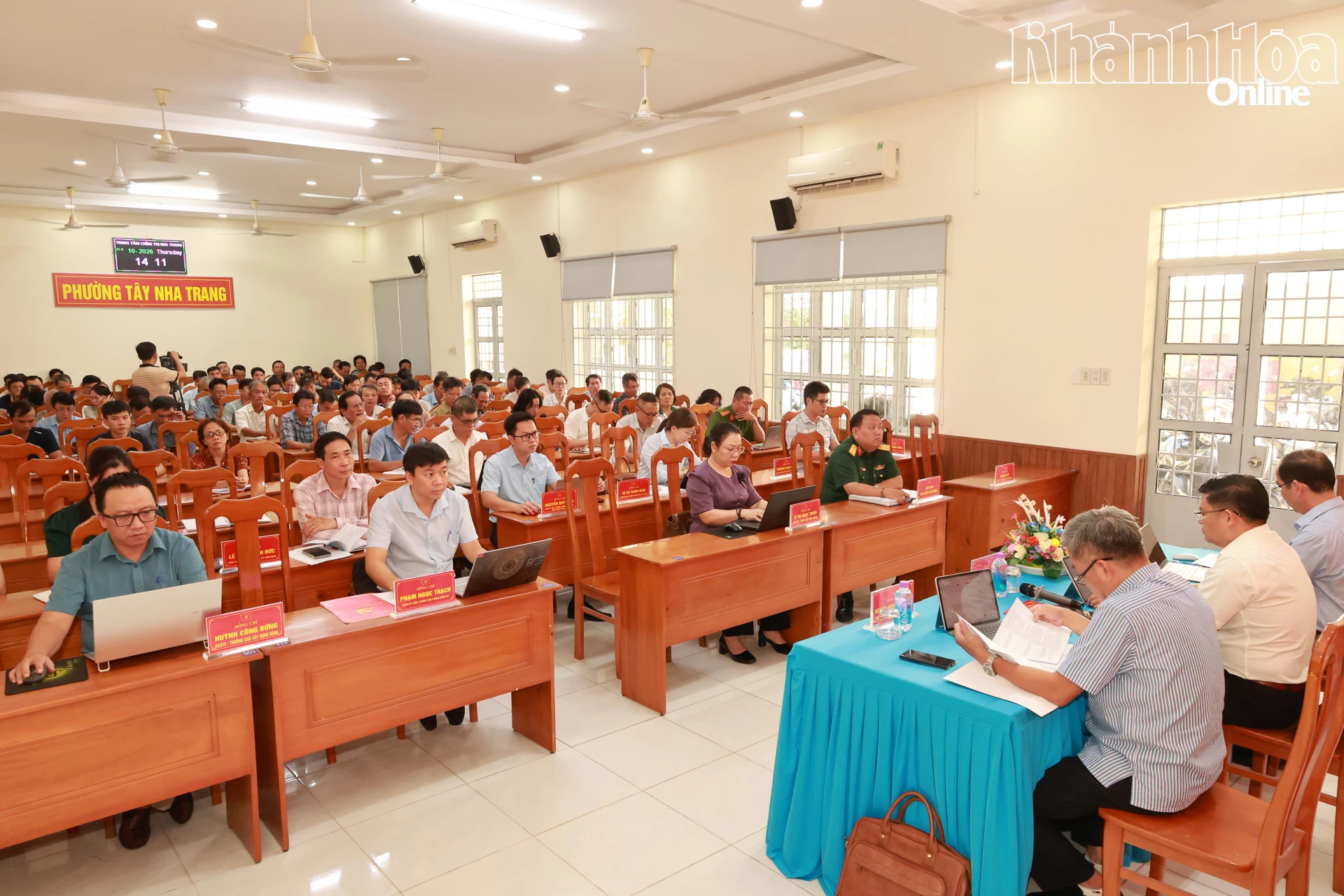 Quang cảnh hội nghị.