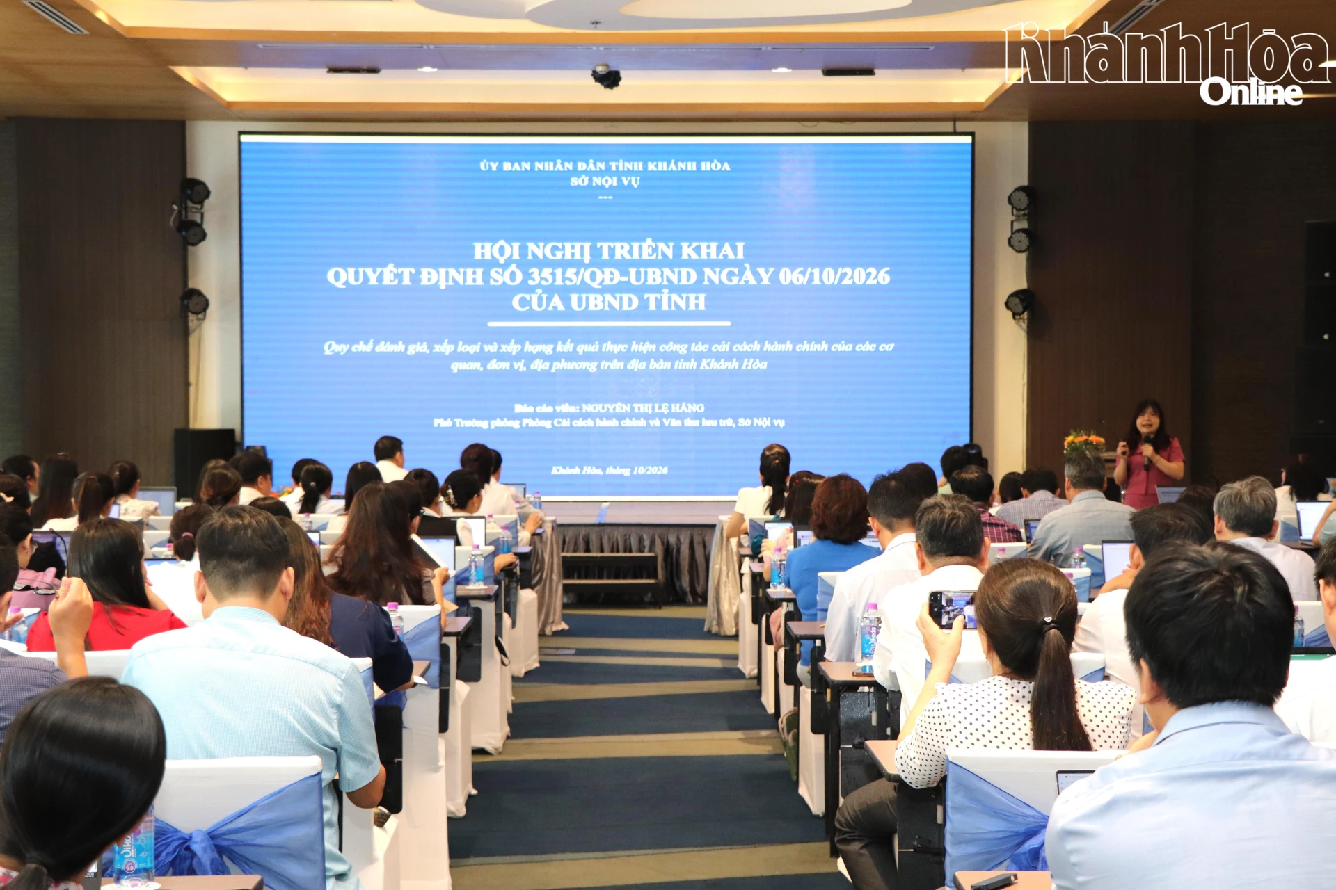 Các đại biểu được phổ biến những quy định mới. 
