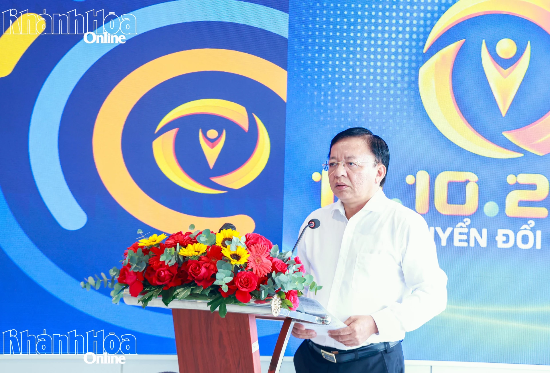 Phó Chủ tịch UBND tỉnh Lê Huyền phát biểu tại diễn đàn.