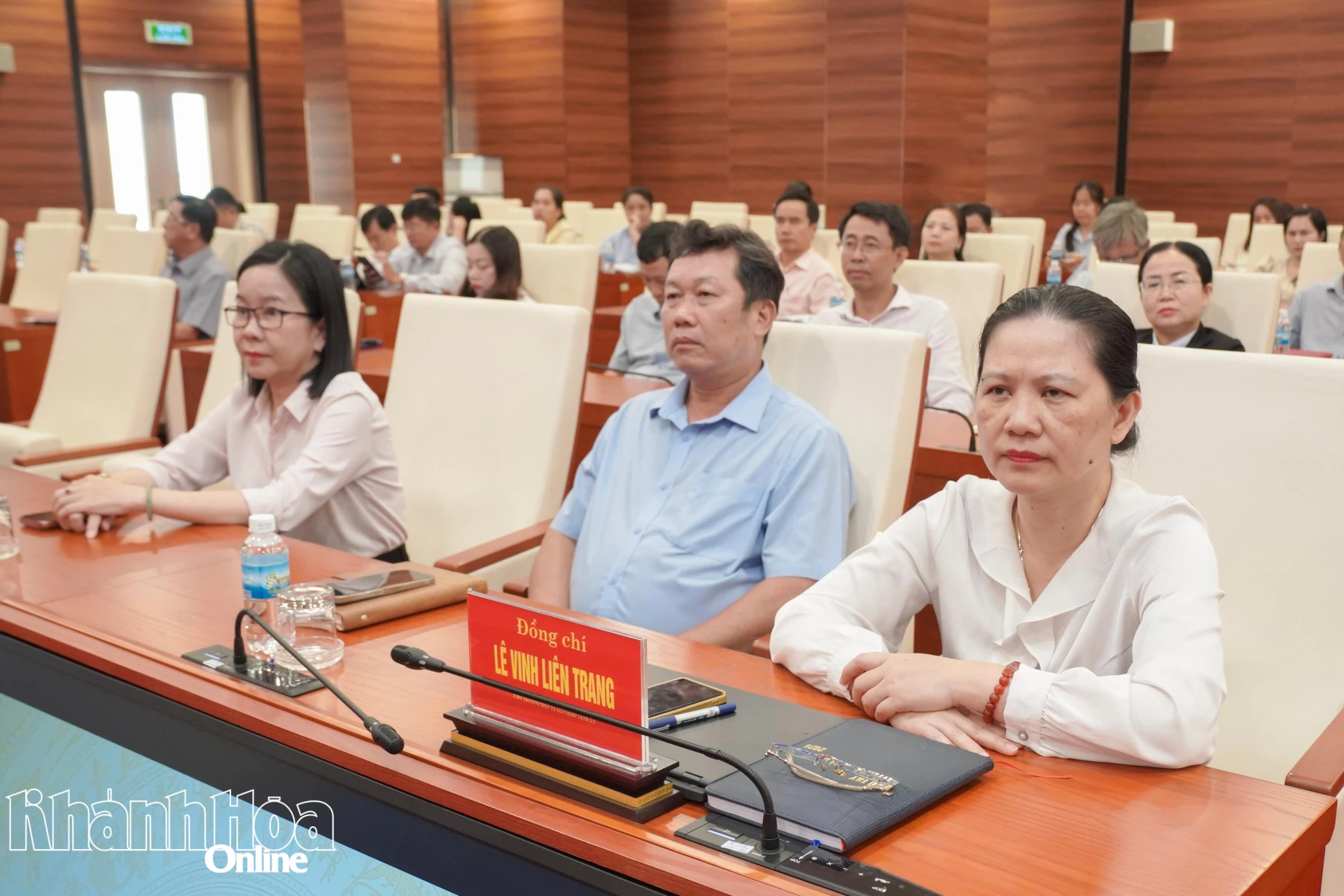Đồng chí Lê Vinh Liên Trang chủ trì hội nghị tại điểm cầu Khánh Hòa.