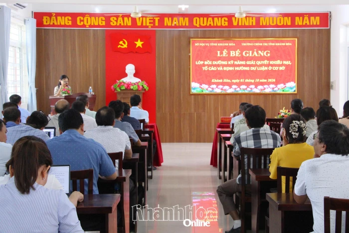 Bế giảng lớp bồi dưỡng kỹ năng giải quyết khiếu nại, tố cáo và định hướng dư luận ở cơ sở