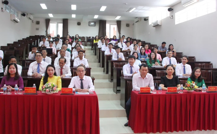 Khai giảng lớp cao cấp lý luận chính trị K77B.25 Tỉnh ủy Khánh Hòa, hệ không tập trung 