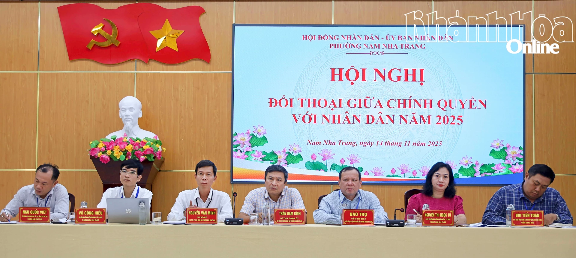 Lãnh đạo Đảng ủy, HĐND, UBND phường chủ trì Hội nghị đối thoại giữa chính quyền với Nhân dân cuối năm 2025.