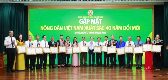 Trung ương Hội Nông dân Việt Nam gặp mặt 96 nông dân Việt Nam xuất sắc 40 năm đổi mới