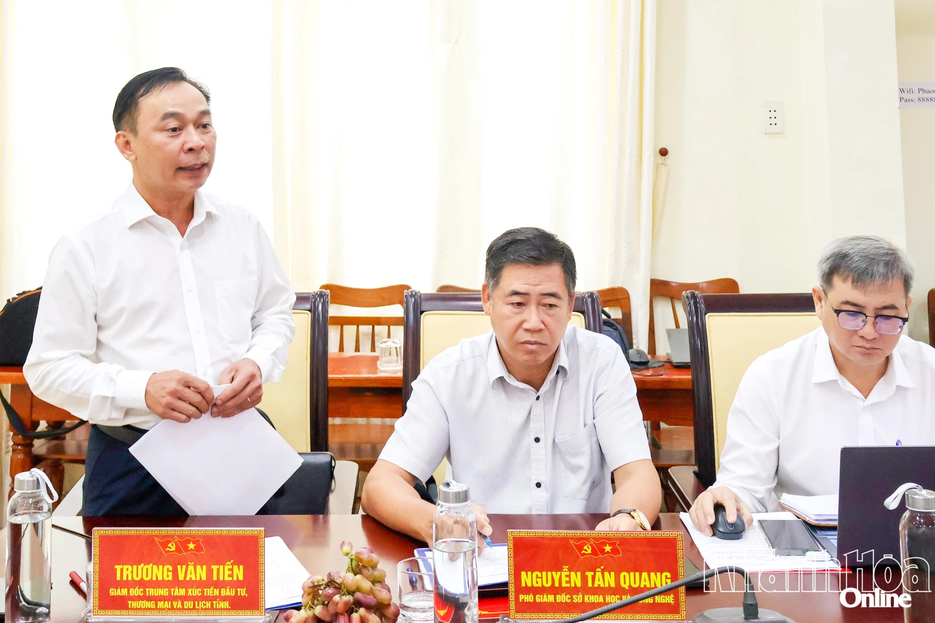 Lãnh đạo Trung tâm Xúc tiến Đầu tư, Thương mại và Du lịch tỉnh phát biểu tại buổi làm việc.