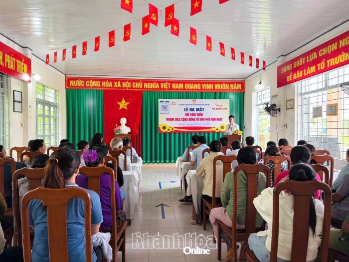 Ủy ban MTTQ Việt Nam phường Đông Ninh Hòa ra mắt mô hình "Nhóm Zalo cộng đồng Tổ dân phố Hòn Khói”