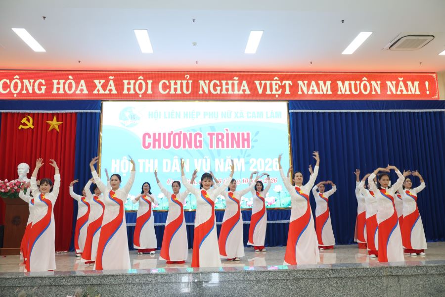 Một tiết mục múa dân vũ tại hội thi.