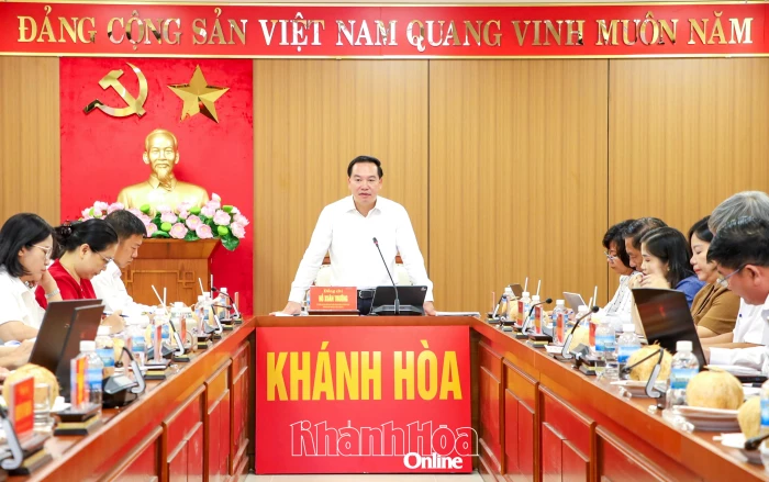Phó Bí thư Thường trực Tỉnh ủy Hồ Xuân Trường làm việc với Ban Tuyên giáo Tỉnh ủy