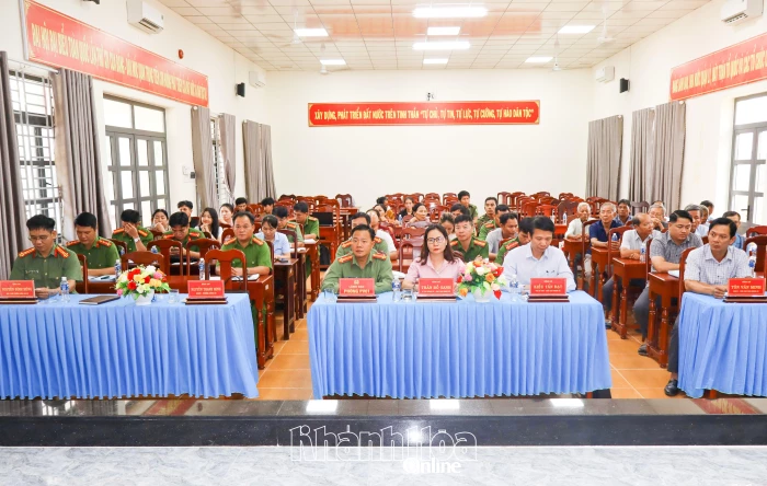Công an xã Phước Hà tổ chức hội nghị “Công an lắng nghe ý kiến Nhân dân” 
