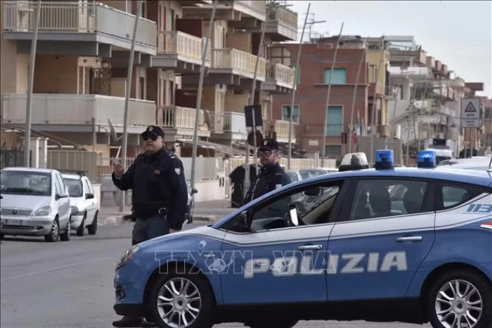 Italy, Tây Ban Nha tăng cường an ninh sau các vụ bạo lực đường phố