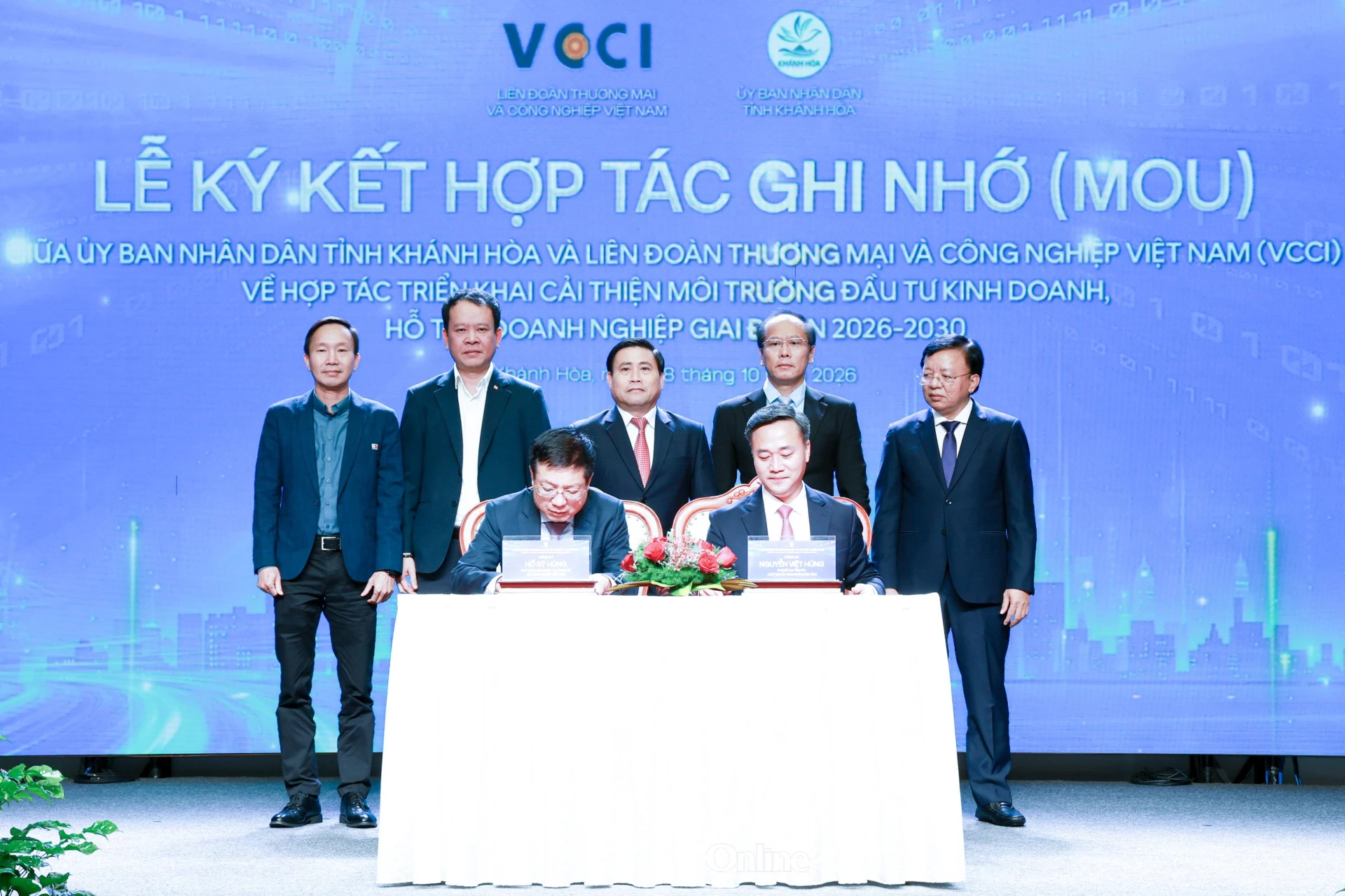 Lễ ký kết hợp tác giữa UBND tỉnh và Liên đoàn Thương mại và Công nghiệp Việt Nam.
