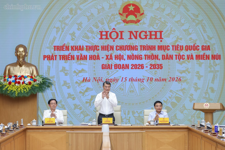 Thủ tướng Lê Minh Hưng chủ trì Hội nghị triển khai Chương trình mục tiêu quốc gia phát triển văn hóa - xã hội, nông thôn, dân tộc miền núi - Ảnh: chinhphu.vn/Nhật Bắc
