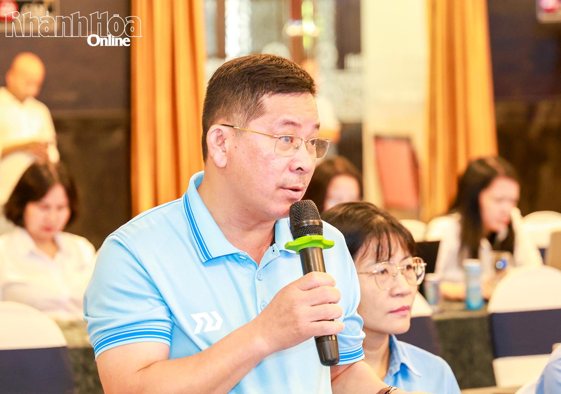 Đại diện Báo Thanh niên đặt câu hỏi với Ban tổ chức. 