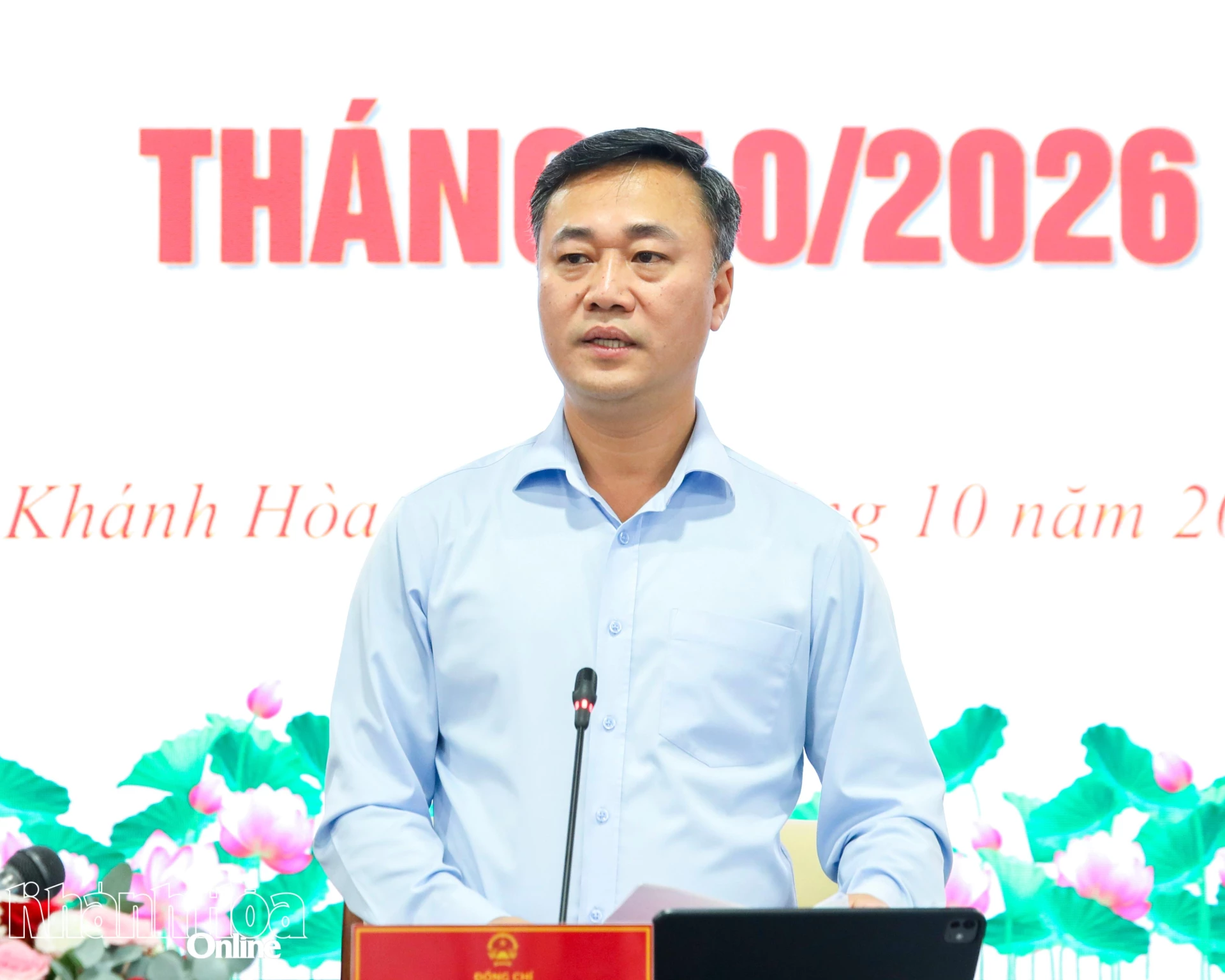 Đồng chí Nguyễn Việt Hùng phát biểu tại kết luận cuộc họp.