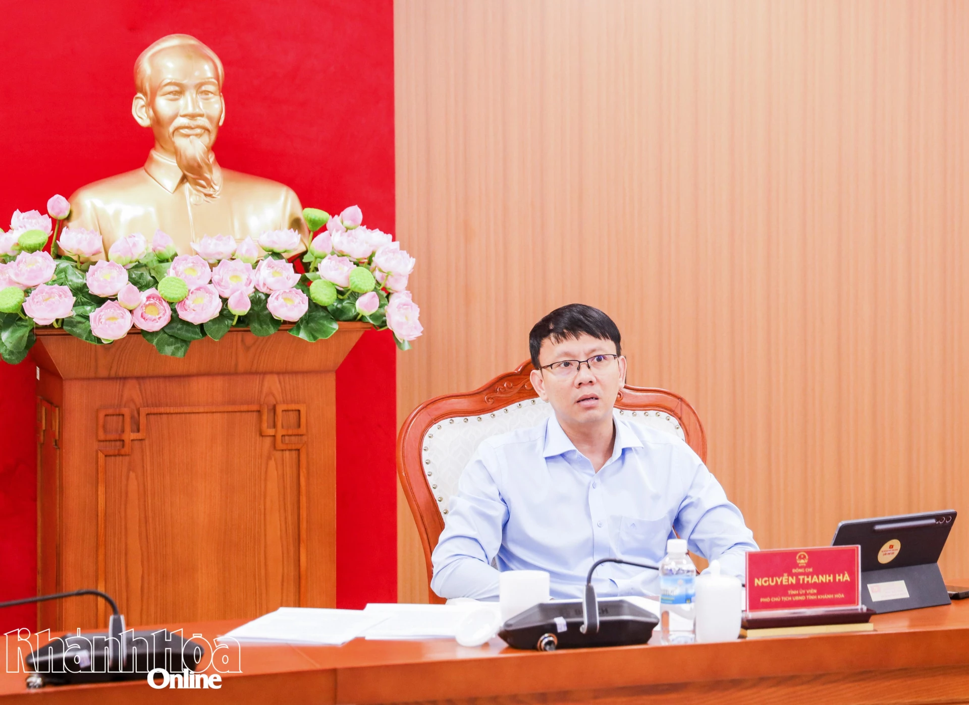 Đồng chí Nguyễn Thanh Hà chủ trì cuộc họp.