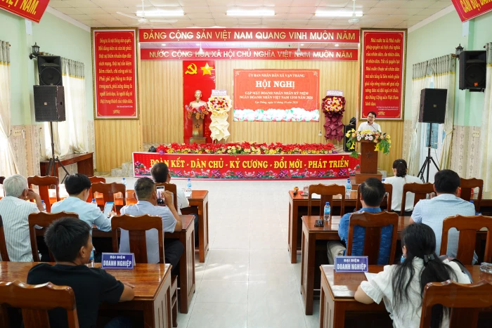 Xã Vạn Thắng gặp mặt doanh nhân, doanh nghiệp nhân Ngày Doanh nhân Việt Nam 