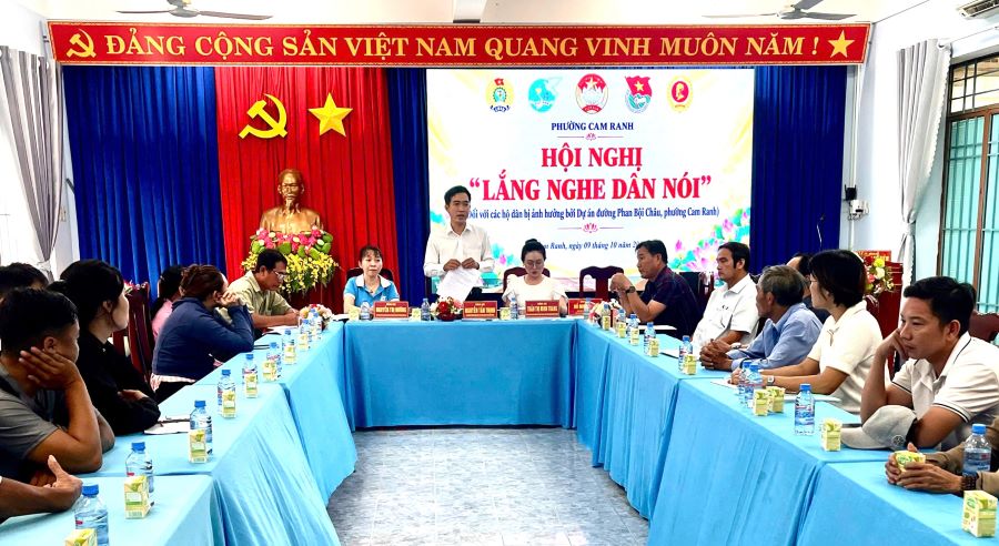 Quang cảnh hội nghị.