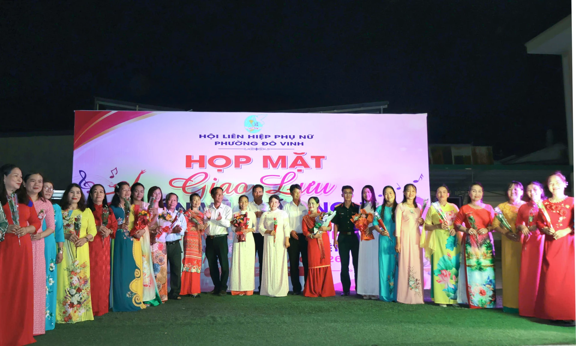 Tặng hoa chúc mừng 