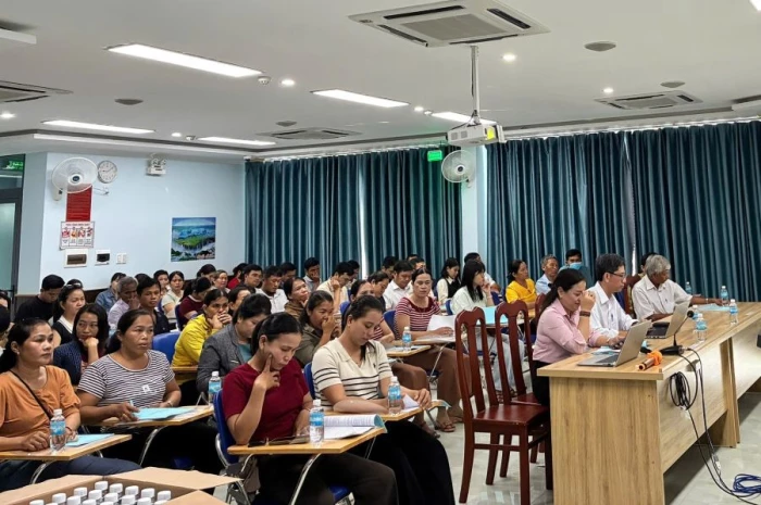 Tập huấn về quản lý, buôn bán, sử dụng thuốc thú y cho 70 học viên khu vực phía nam Khánh Hòa
