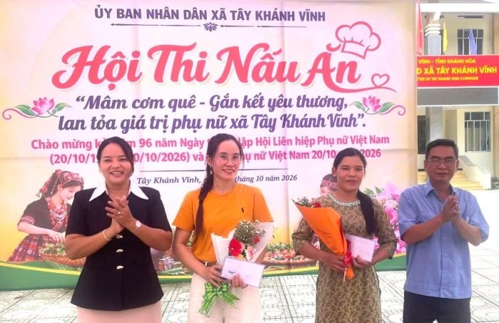 Xã Tây Khánh Vĩnh tổ chức hội thi nấu ăn kỷ niệm Ngày Phụ nữ Việt Nam 