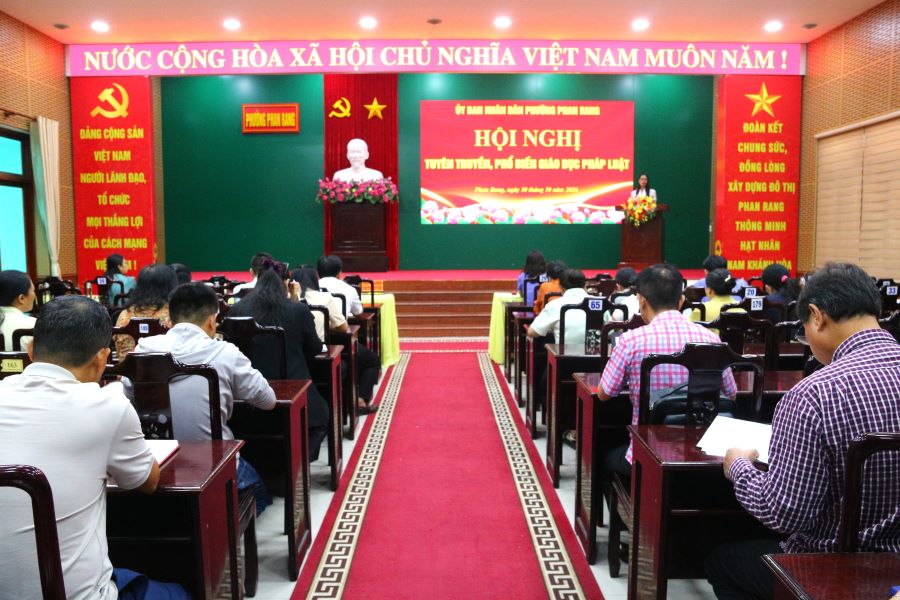 Quang cảnh hội nghị.