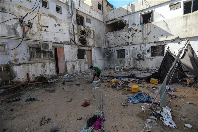 Một bệnh viện bị hư hại sau cuộc tấn công của Israel tại Gaza ngày 9/11/2023. (Ảnh: THX/TTXVN)