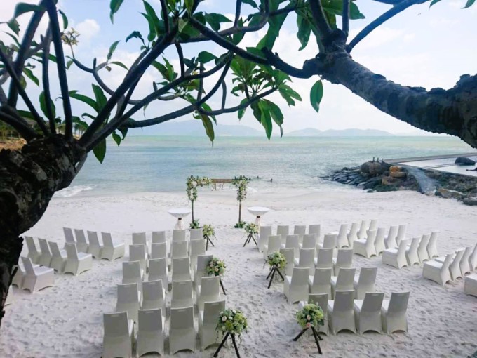 A wedding held on Amiana Resort Nha Trang's private beach. Photo: Amiana Resort