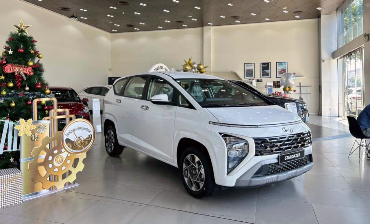 Giá của Hyundai Stargazer đang chạm đáy.