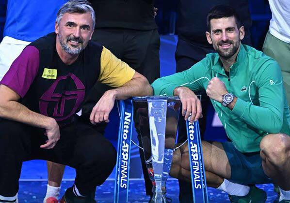 Vô địch ATP Finals: Djokovic một mình trên đỉnh thế giới